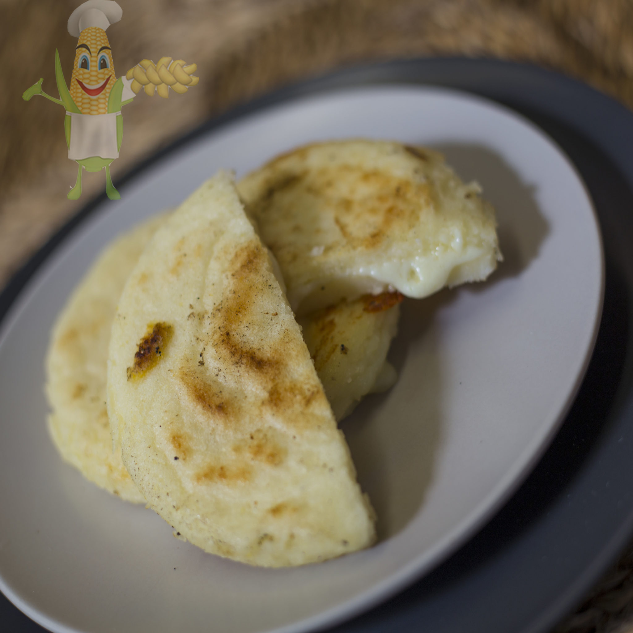 Arepas De Choclo Rellenas De Queso Happy Corn Empanadas De Maiz